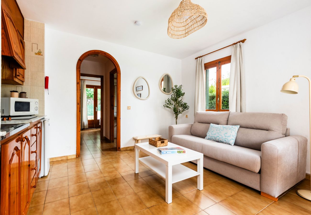 Ferienwohnung in Cala Blanca - Apartamento C4 Mar Blanca