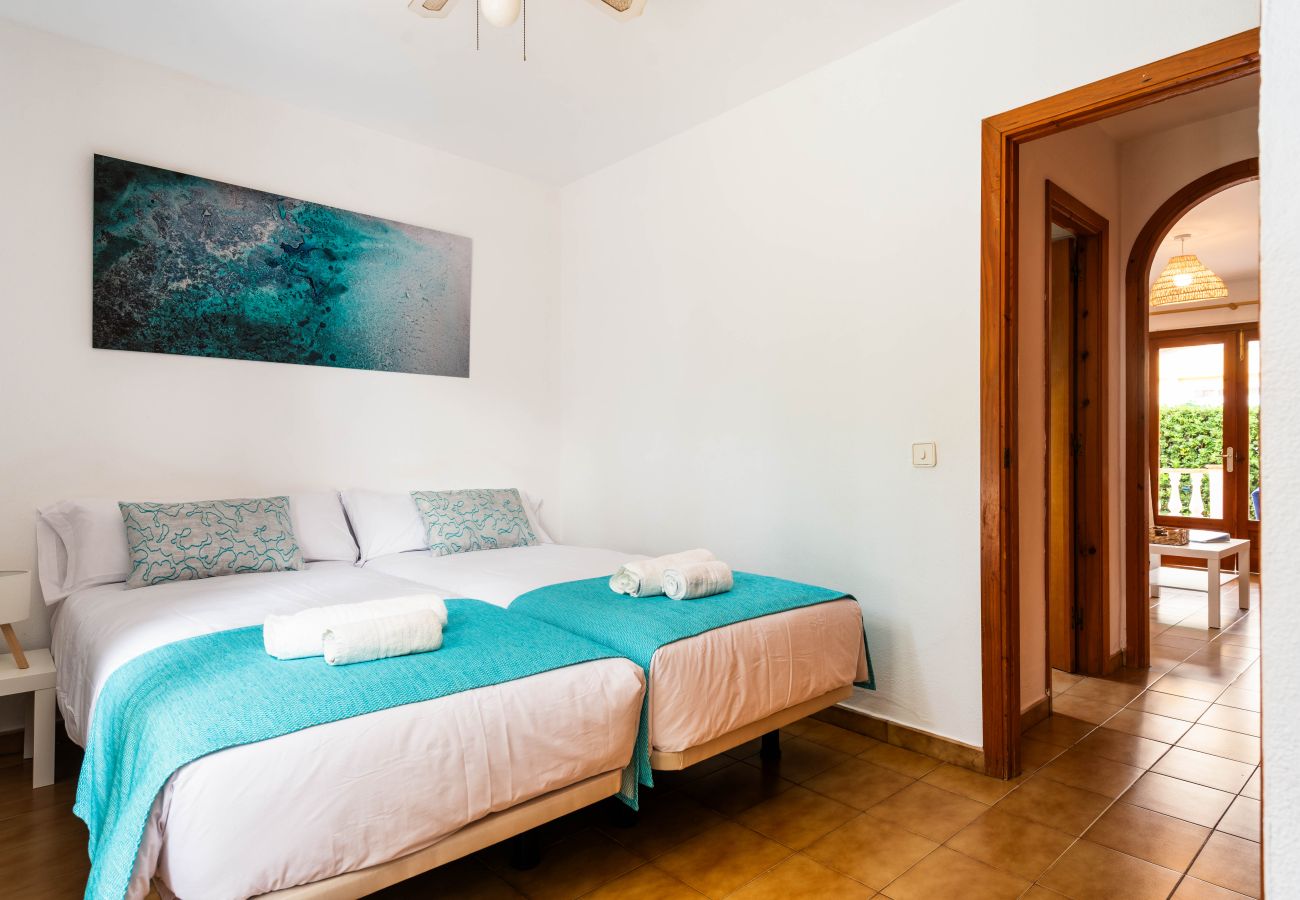 Ferienwohnung in Cala Blanca - Apartamento C1 Mar Blanca